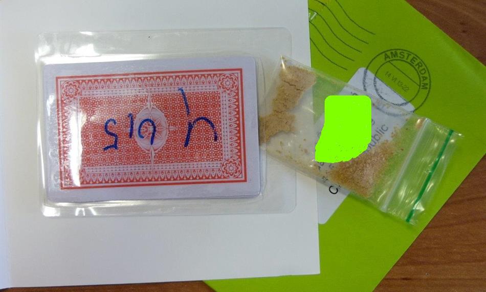 2014-6-9-1355drogy  heroin.jpg